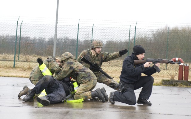 Army Europe hosts first ever multinational combat lifesaver course