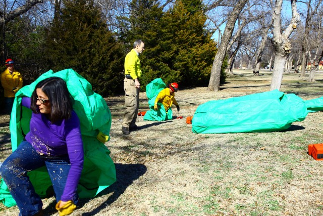 Fire shelter