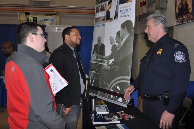 New York National Guard hosts veterans job fair