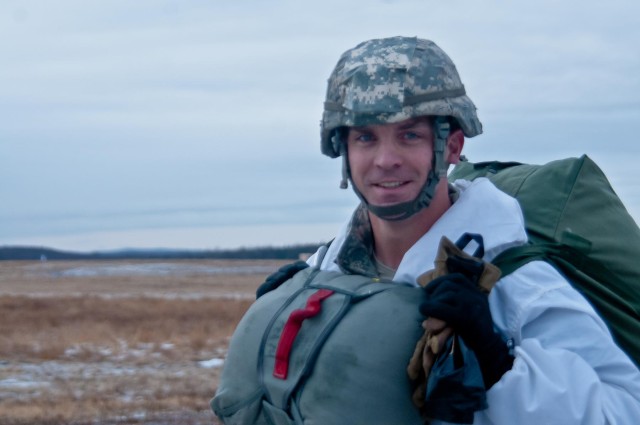 Spartan first sergeant earns coveted Master Parachutist badge