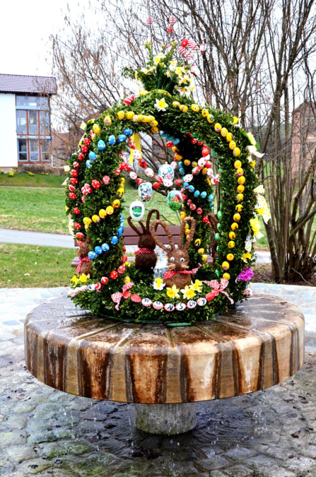 Osterbrunnen in Untereichenbach