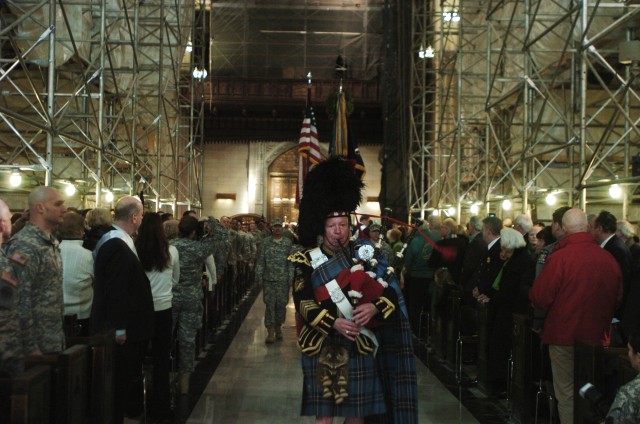 Special mass for 69th Infantry before 2014 St. Patrick's Day Parade 