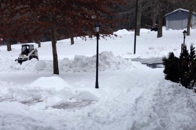 Employees overcome winter storms to keep river projects operating