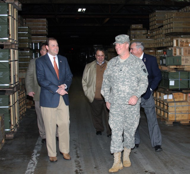 Convential Munitions and Future Operations Focus of Congressman Barr Visit to BGAD