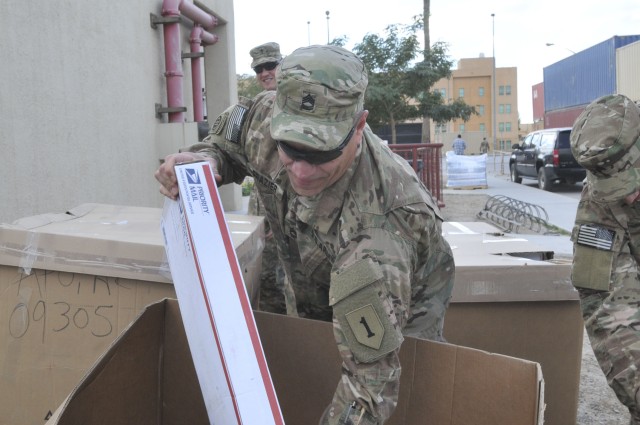Soldiers build postal capacity from ground up in Iraq