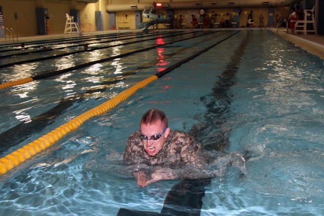 Soldiers strive for German armed forces proficiency badge