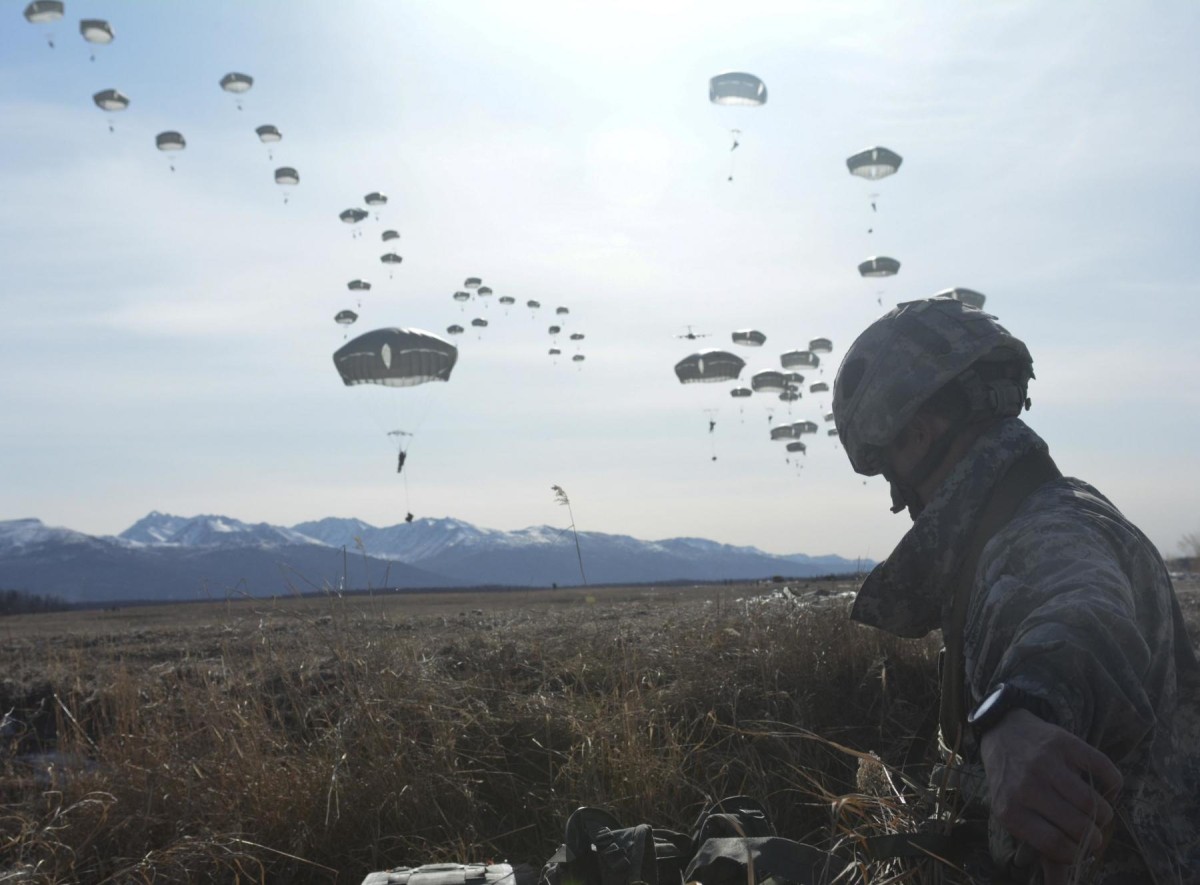 Spartans kick off Spartan Valkyrie with dual mass-tactical airborne ops ...