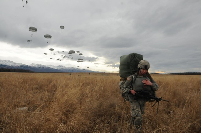 Spartans kick off Spartan Valkyrie with dual mass-tactical airborne ops