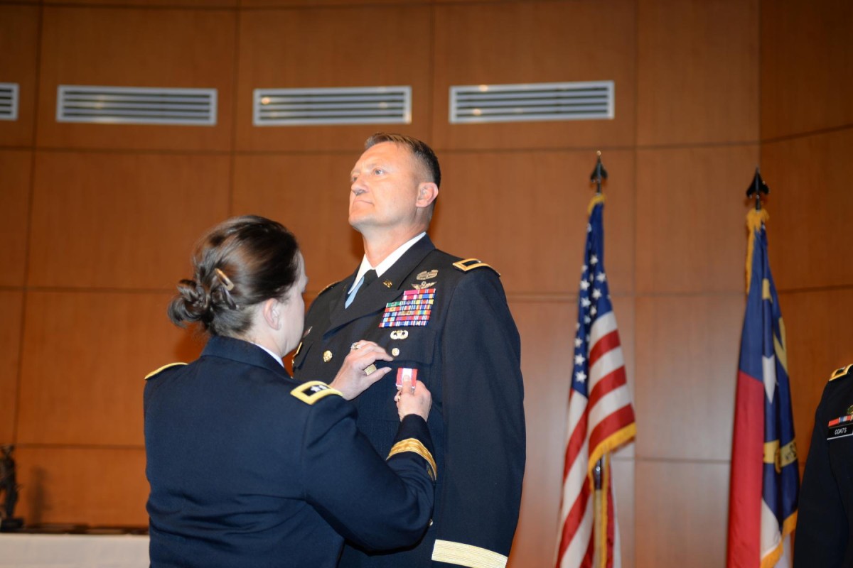 married-brigadier-general-and-colonel-retire-from-north-carolina