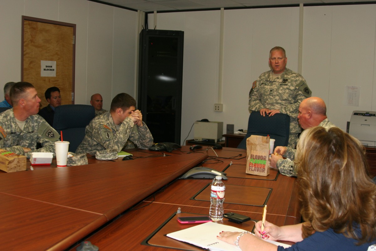 Army Proving Ground kicksoff "brown bag lunch" series on mentoring