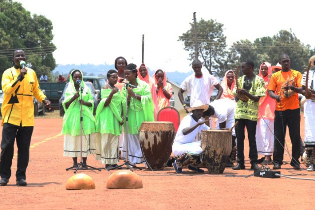 Cultural Day: Ugandans shared with us their colorful traditions