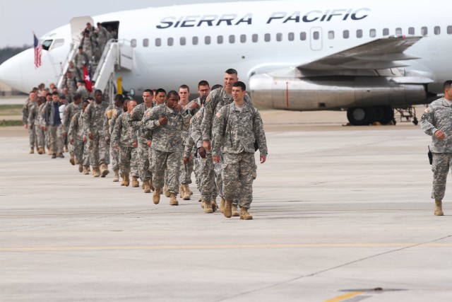 Triumphant Return: Division redeploys after Ebola mission
