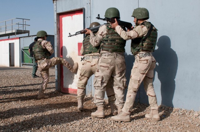 Iraqi soldiers train to win