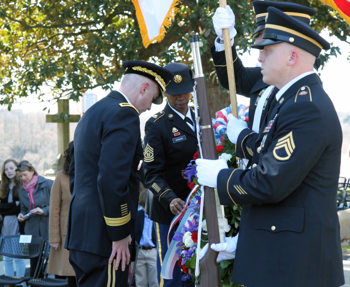 CASCOM honors nation's 10th president | Article | The United States Army