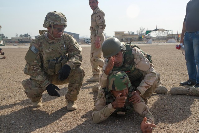 82nd Abn. assists in Iraqi soldiers' training