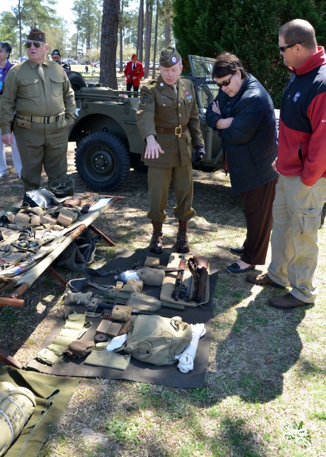 WWII vets jump back in time