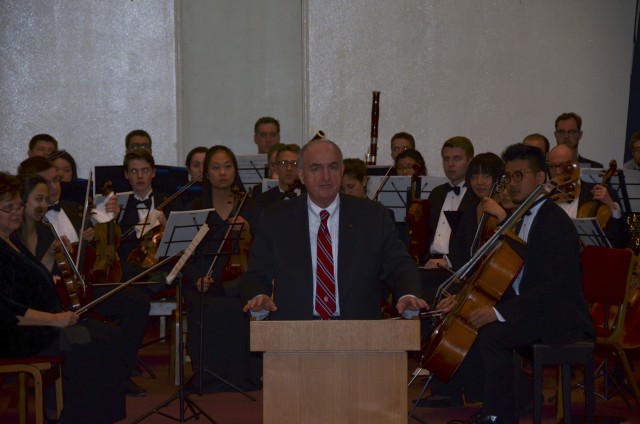 University Orchestra 'notes' appreciation for troops