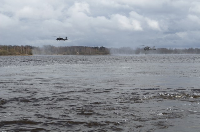 U.S. Army Aviators support Latvian Spec. Ops. training