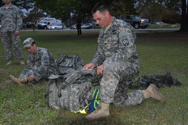 Infantrymen display skills during EIB testing