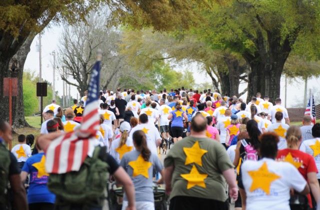 Remembering the fallen: Runners honor survivors, fallen heroes during 5K