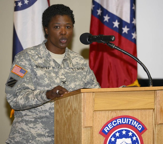 U.S. Army Recruiting Command Officially Welcomes New DCO