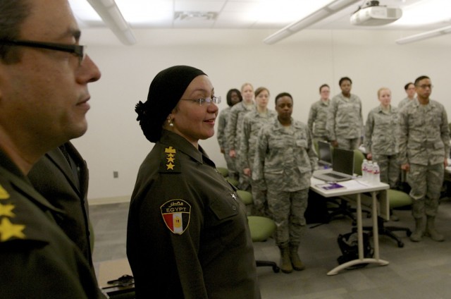 Egypt, US conduct military nursing exchange