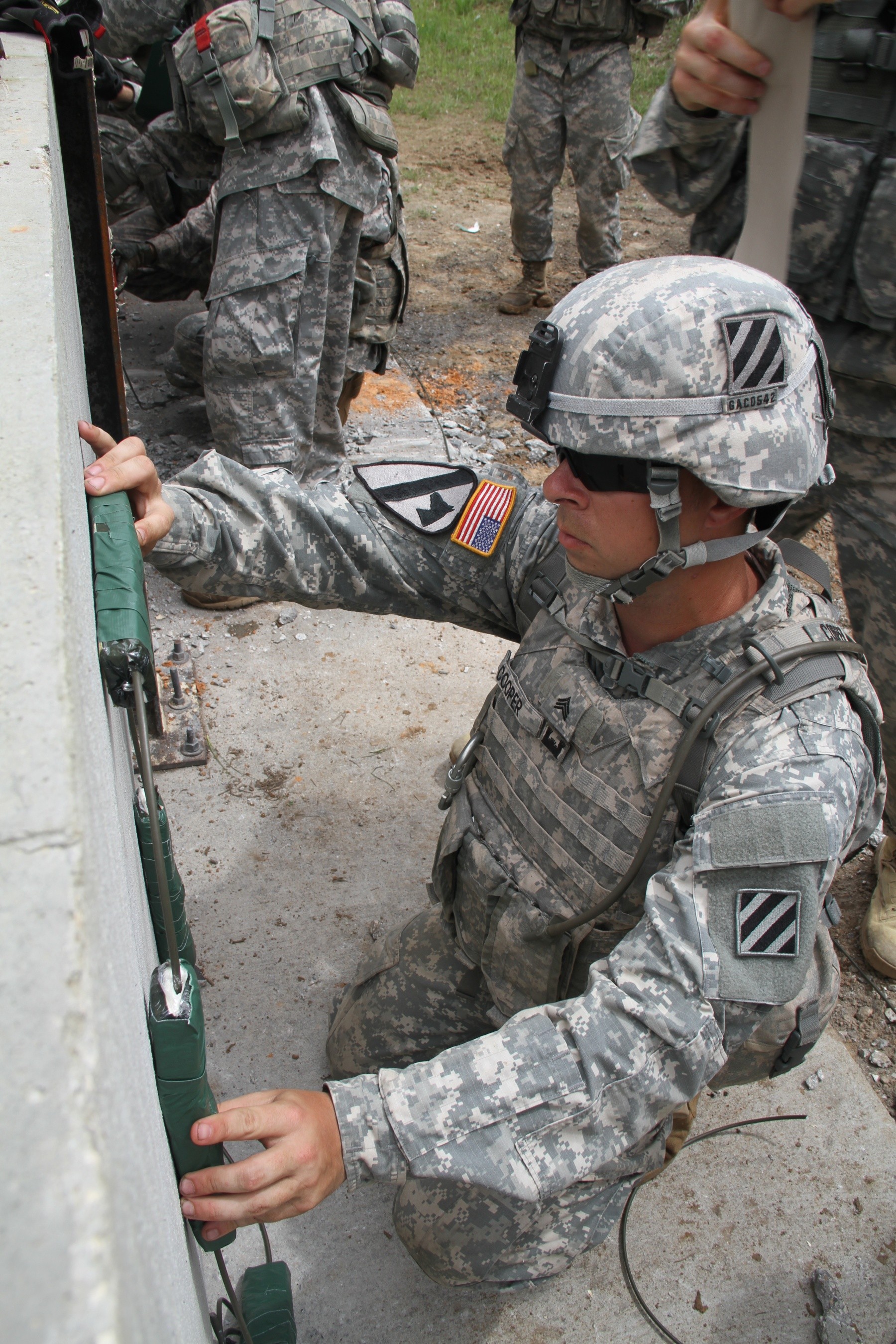 4-3 BSTB Combat Engineers Enhance Skill During Days Of Demolition ...