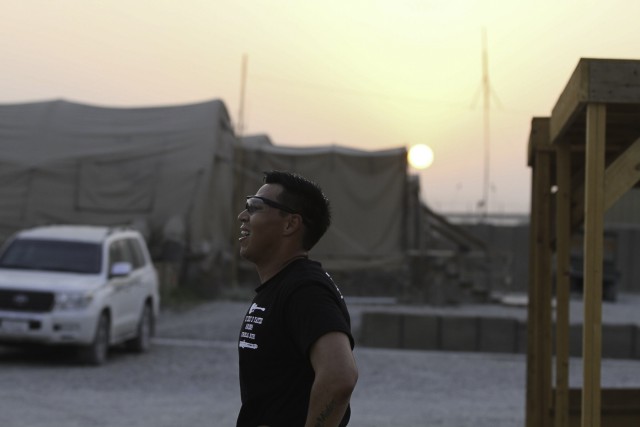 Strike Soldiers honor fallen hero during Shadow Run