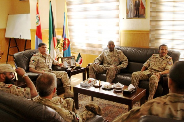 1st TSC, Kuwait Forces, discuss theater cooperation at command & staff college