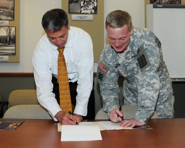 Joint Munitions Command hosts Army Ammo Summit, members sign charter