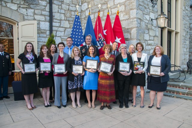 Army War College Commandant salutes top educators