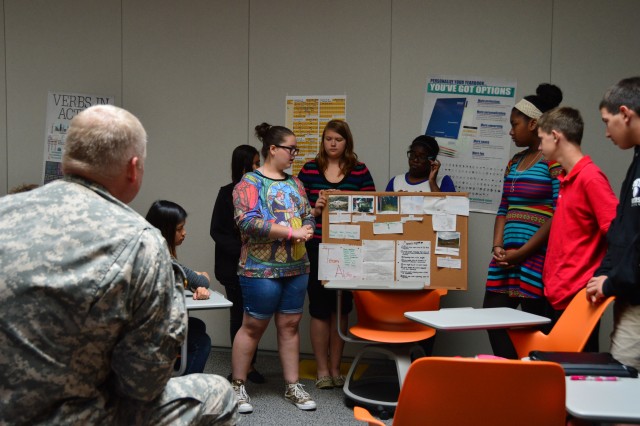 Multimedia students pitch creative video ideas to Army Commander