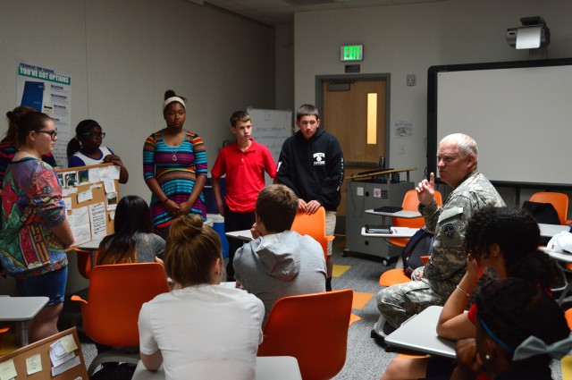 Multimedia students pitch creative video ideas to Army Commander