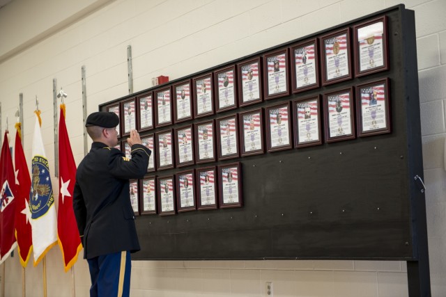 Army Reserve engineer commands honor fallen Soldiers with memorial wall