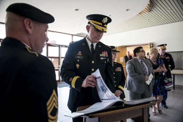 Army Reserve engineer commands honor fallen Soldiers with memorial wall