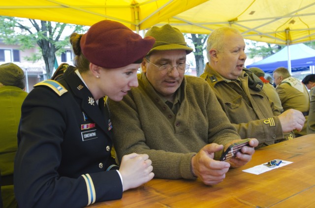 173rd Airborne paratroopers honor US-Italian World War II sacrifices