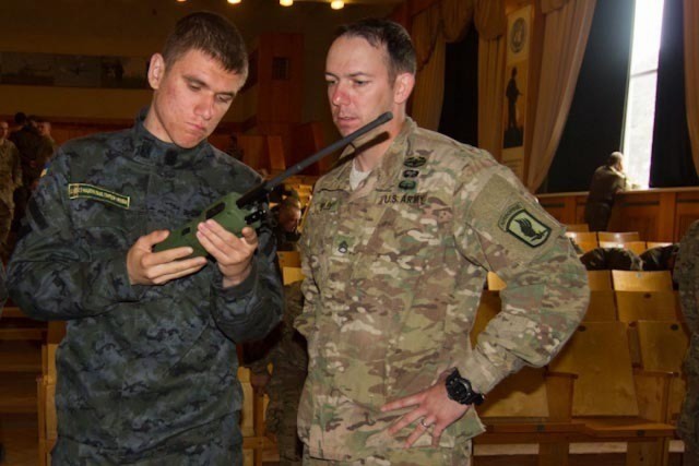 Sky Soldiers introduce new radios to Ukrainian soldiers