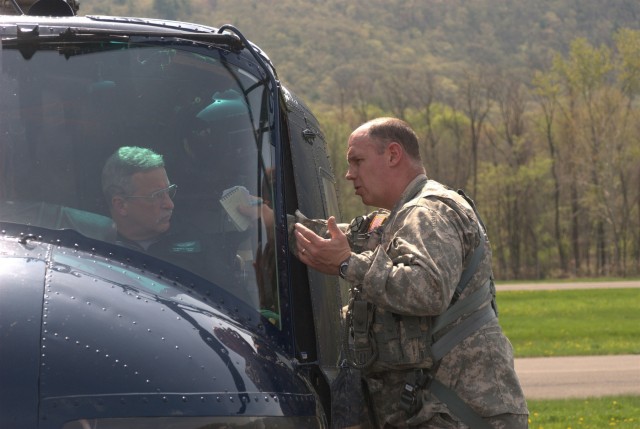 New York Army National Guard aircrews train by fighting Catskill forest fire