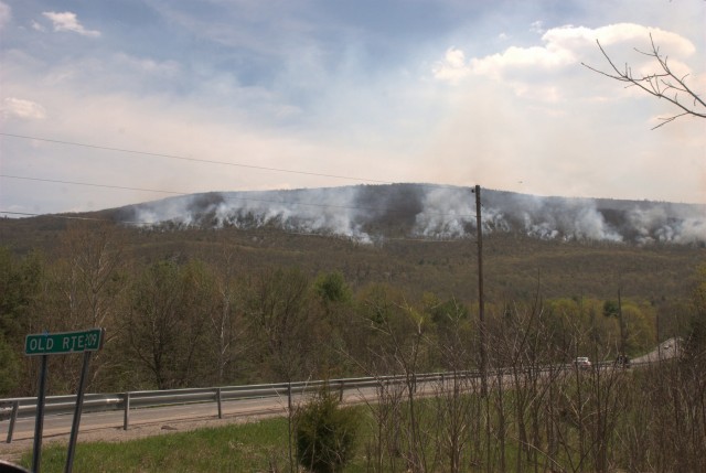 New York Army National Guard aircrews train by fighting Catskill forest fire