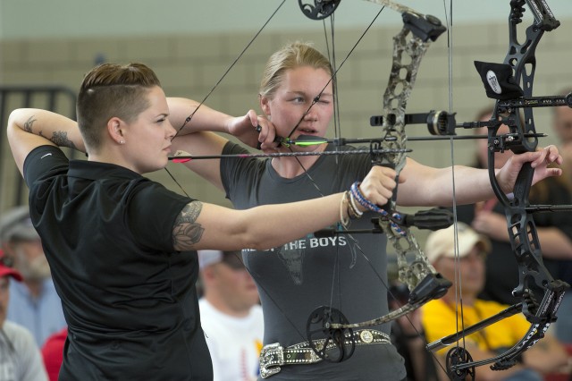 Soldier uses archery to overcome injuries