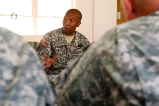 USARC, 85th CSM's visit Fort Bliss