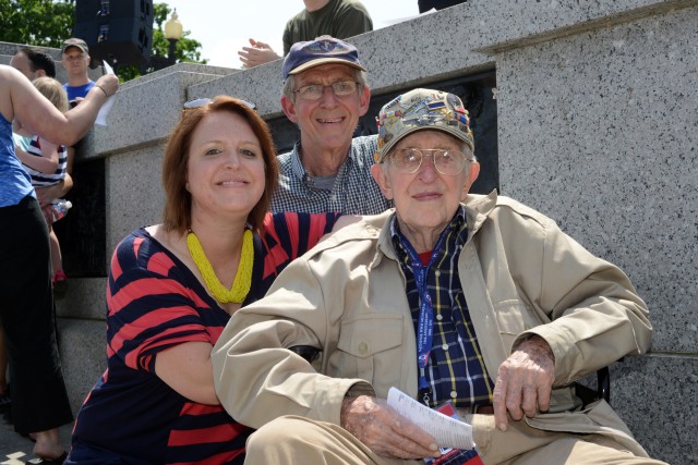 WWII veterans mark 70th anniversary of VE Day