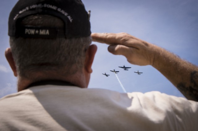 WWII veterans mark 70th anniversary of VE Day