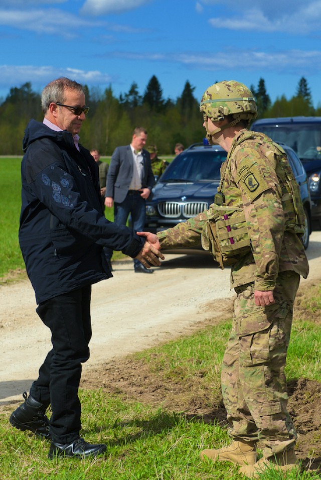 Estonia President visits Soldiers during Operation Siil