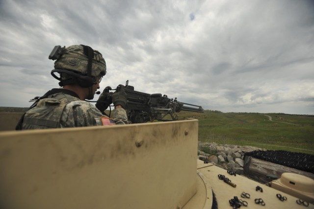 Dragon Soldiers fire up Fort Knox range