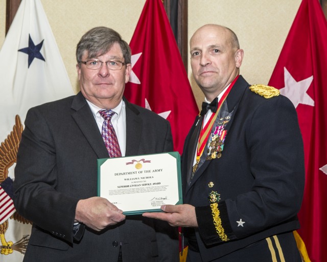 PEO workers receive Army acquisition awards
