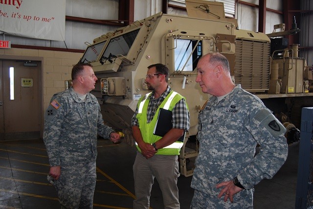 405th Army Field Support Brigade leaders visit Army Strategic Logistics Activity Charleston 