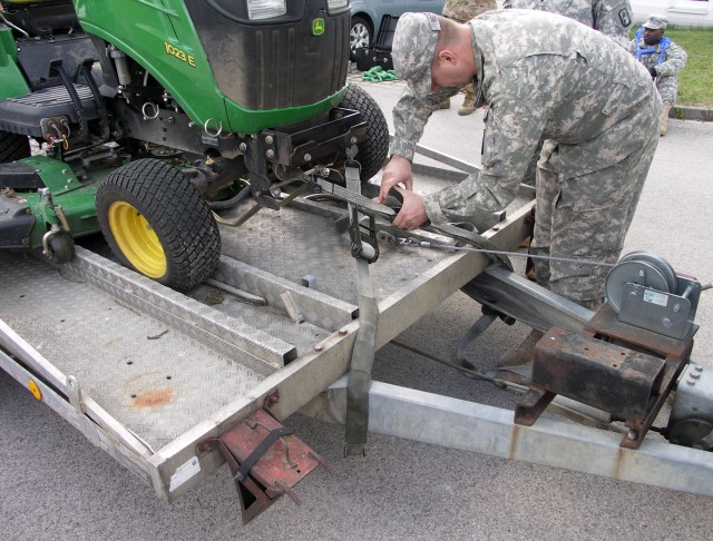 Soldiers train, certify during rigorous load-securement course