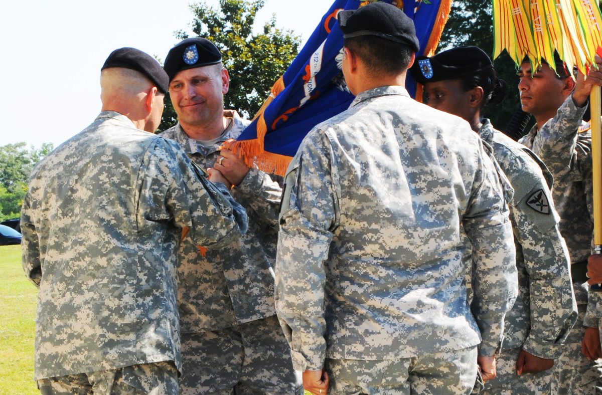 1-212th Avn. welcomes new commander | Article | The United States Army