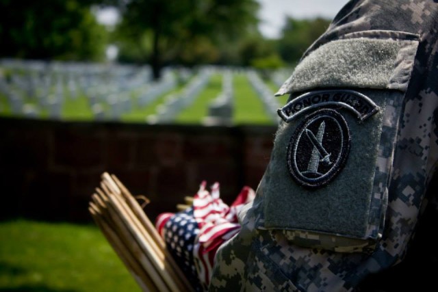 Old Guard Soldiers to honor America's Fallen